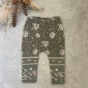 SPELL & THE LITTLE GYPSIES
Folktown Khaki Leggings 3-6m